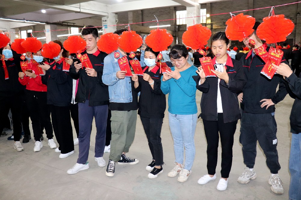 “長(zhǎng)盛人”歡慶元宵，樂(lè)猜燈謎